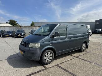 dañado vehículos comerciales Volkswagen Transporter 2.5 TDI 2008/4