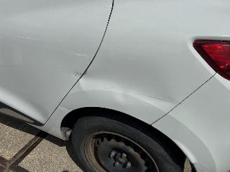 Renault Clio 1.5 DCI Eco Authentique picture 12