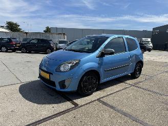 Coche accidentado Renault Twingo 1.216v Collection 2011/9