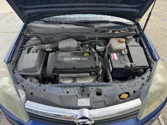 Opel Astra 1.6 picture 9