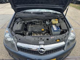 Opel Astra 1.4 111 Years Edition picture 11
