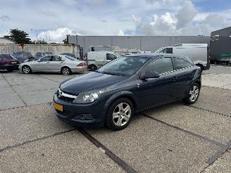 skadebil auto Opel Astra 1.4 111 Years Edition 2010/4