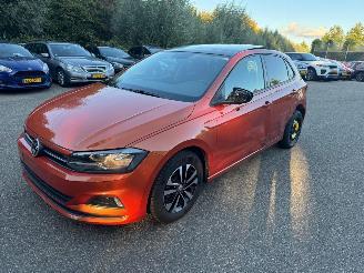 Vaurioauto  passenger cars Volkswagen Polo IQ.Drive automaat Pano virtual Keyless Go & Entry Clima Adaptive Cruise 2020/1