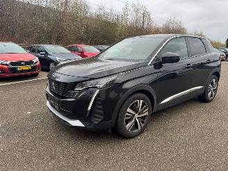Damaged car Peugeot 3008 3008 Allure Pack AUTOMAAT LED ACHTERUITRIJCAMERA 2024/4