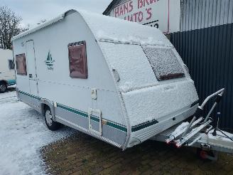 krockskadad bil caravan Knaus  Eifelland 465 TF Mover Luifel Rondzit frans bed 2005/6