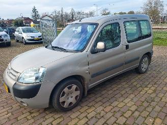 skadebil auto Citroën Berlingo Airco 5 persoons 2004/9