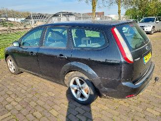 Ford Focus 1.6 TDCI + apk picture 3