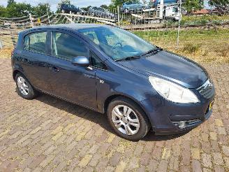skadebil auto Opel Corsa 1.4i  5 deurs + apk 1250 minimum prijs 2009/10