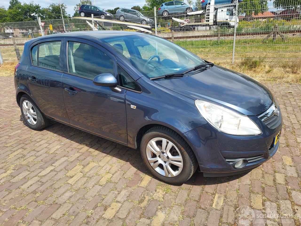 Opel Corsa 1.4i 5 deurs + apk 1250 minimum prijs