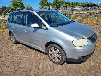 skadebil auto Volkswagen Touran 1.4TSI 2006/8