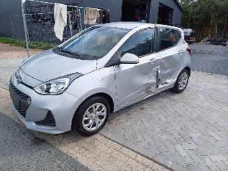 Schadeauto Hyundai I-10  2017/9
