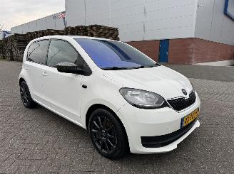 krockskadad bil auto Skoda Citigo 1.0 Greentech Ambition Airco 2017/11