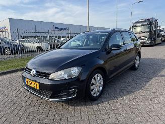 krockskadad bil auto Volkswagen Golf 1.2 TSI Highline Navi - Clima 2015/1