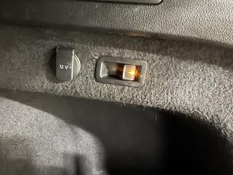 Volkswagen Passat 1.6 TDI Clima - Navi picture 28