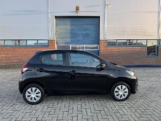 Peugeot 108 1.0 53kw AIRCO picture 6
