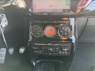 Citroën DS3 1.6 e-HDI So Chic NAVI picture 20