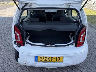 Volkswagen Up! 1.0 44kw AIRCO picture 16
