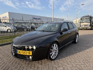 Avarii autoturisme Alfa Romeo 159 1.9 JTD TI 110Kw Clima 2008/1
