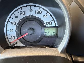 Toyota Aygo 1.0 12V AIRCO picture 18