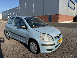 Toyota Yaris 1.0 VVT-i picture 4