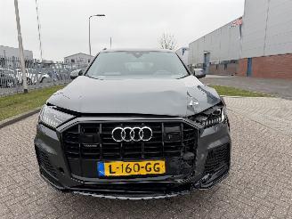 Audi Q7 55 TFSI e Quattro picture 8