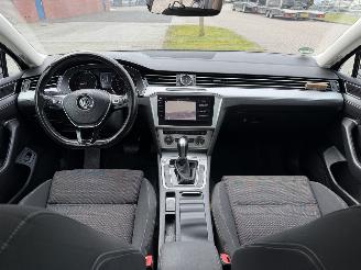 Volkswagen Passat 1.6 TDI 88Kw DSG Clima - Navi picture 15