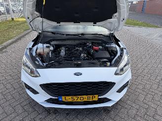 Ford Focus 1.0 EcoBoost Hybrid ST Line picture 9