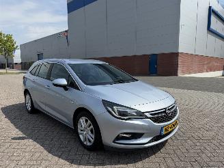 krockskadad bil auto Opel Astra 1.6 CDTi  Clima - Navi - Euro6 2017/5