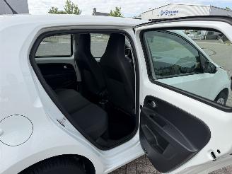 Volkswagen Up! 1.0 48kw Clima - Euro6 picture 19