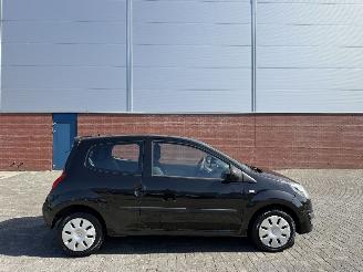 Renault Twingo 1.2 Authentique AIRCO picture 2