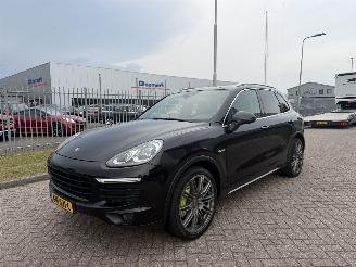 Auto incidentate Porsche Cayenne 3.0 S E-Hybrid 2015/6
