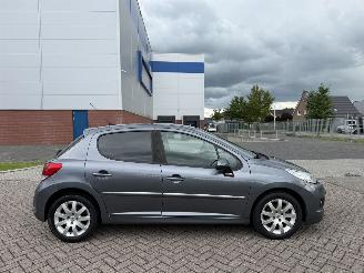 skadebil auto Peugeot 207 1.6 VTi Sportium AIRCO 2010/10