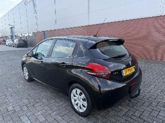 Peugeot 208 1.2 Pure Tech 60Kw AIRCO picture 3