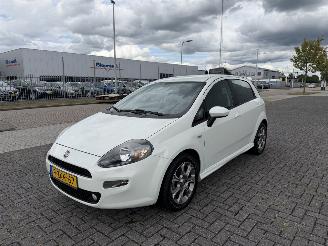 Unfallwagen Fiat Punto Evo 0.9 TwinAir Lounge  Clima 2015/1