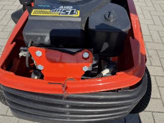 Kubota  T1670 Zitmaaier picture 19