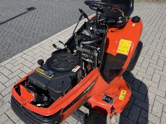 Kubota  T1670 Zitmaaier picture 12