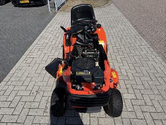 Kubota  T1670 Zitmaaier picture 17