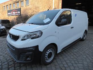 uszkodzony samochody osobowe Peugeot Expert Premium L1 2020/2