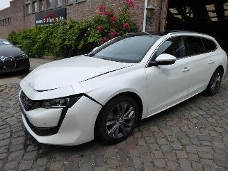 Damaged car Peugeot 508 SW Allure 2020/1