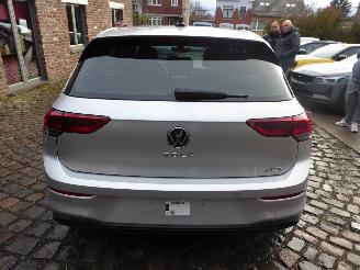 Volkswagen Golf Life picture 7