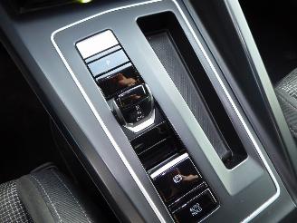 Volkswagen Golf GTD picture 18