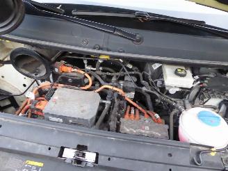 Volkswagen Crafter e-Crafter Kasten mittellang Hochd picture 19