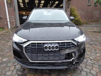Audi Q3 35 TDI picture 3