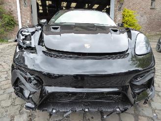 Porsche Cayman 718 Cayman GT4 RS picture 2