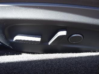 Tesla Model 3 Long Range Dual AWD picture 17