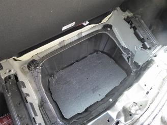 Tesla Model Y  picture 10