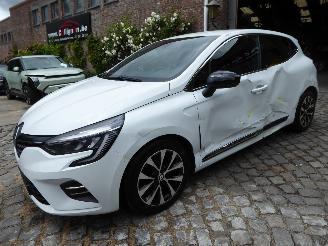  Renault Clio Techno 2023/8