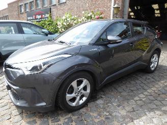 Coche accidentado Toyota CH-R Hybrid Business plus 2018/4