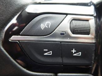 Peugeot 5008 Active Pack picture 15
