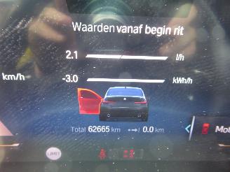 BMW 3-serie 330 e picture 28
